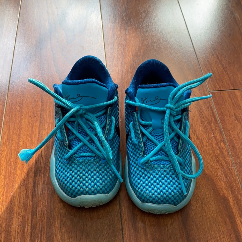 Kobe Bryant X Blue Lagoon Toddler Sneakers